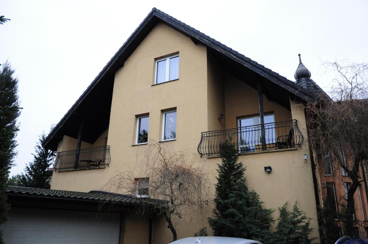 Hotel Zieliniec Posen Exterior foto